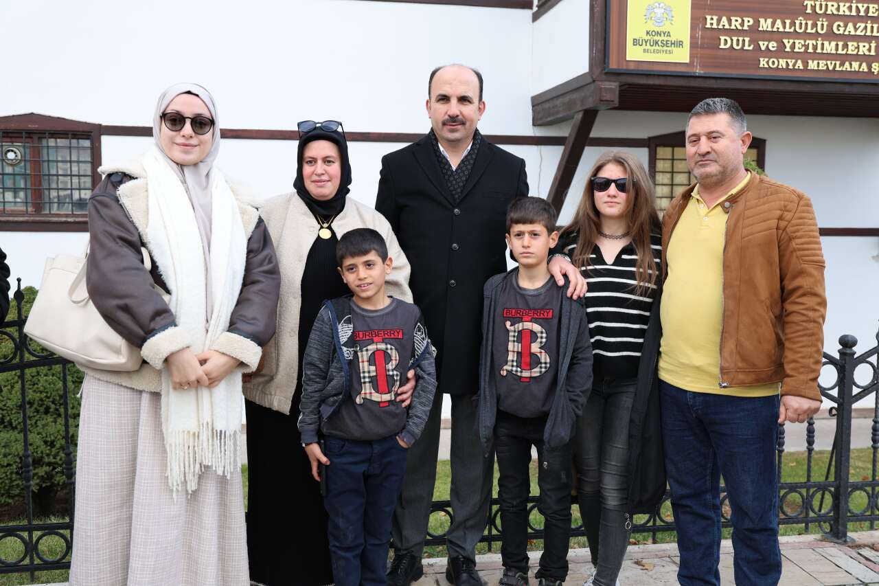 Başkan Altay, Konya sokaklarında halkın arasına karıştı 2